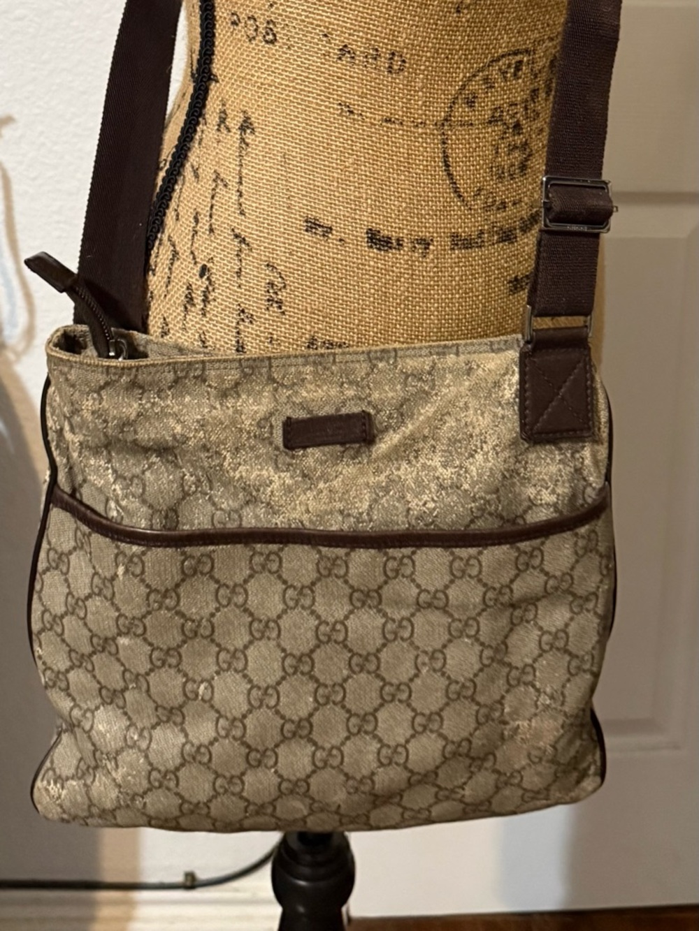 Gucci GG Supreme Messenger Bag Vintage Messenger Bag